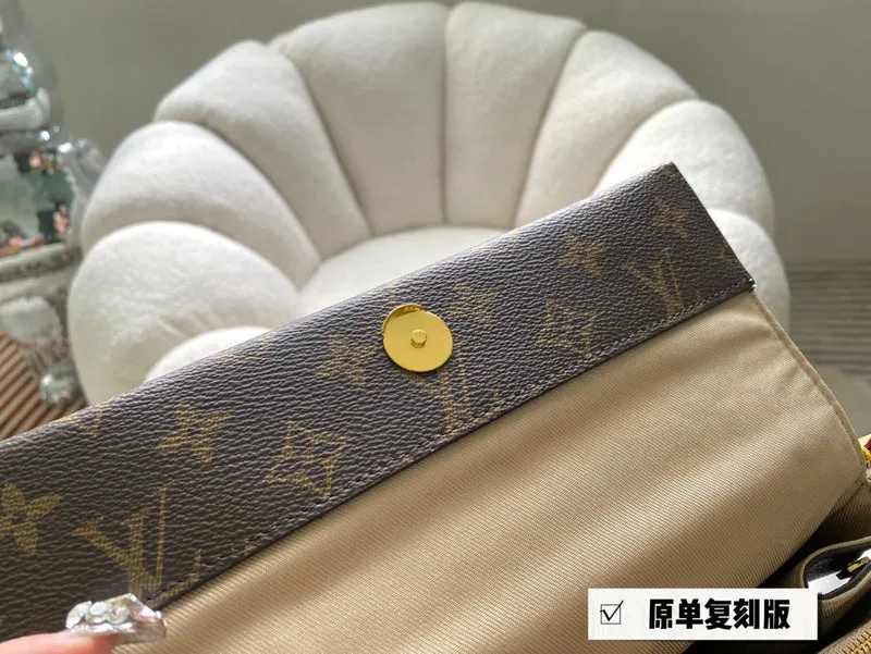 Bags 14915 - CC Steep discount Bags Vuitton Louis Refined -
