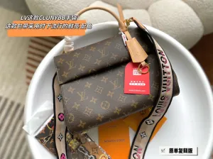 Bags 14915 - CC Steep discount Bags Vuitton Louis Refined -