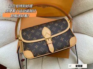 Best value CC 14810 Louis Refined Bags - Bags - Vuitton