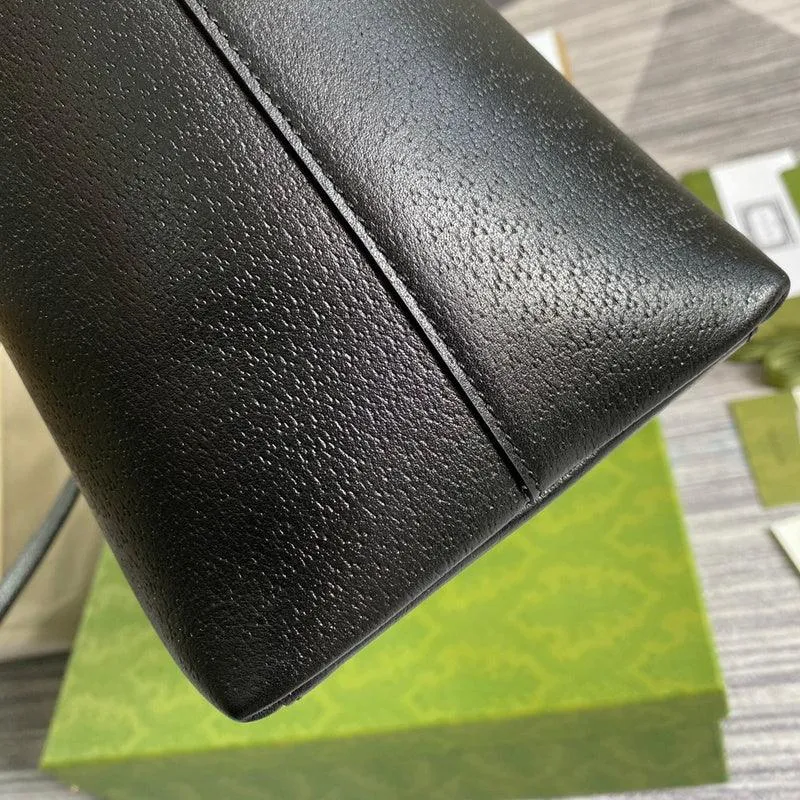 Charm - GG Bags - 2064