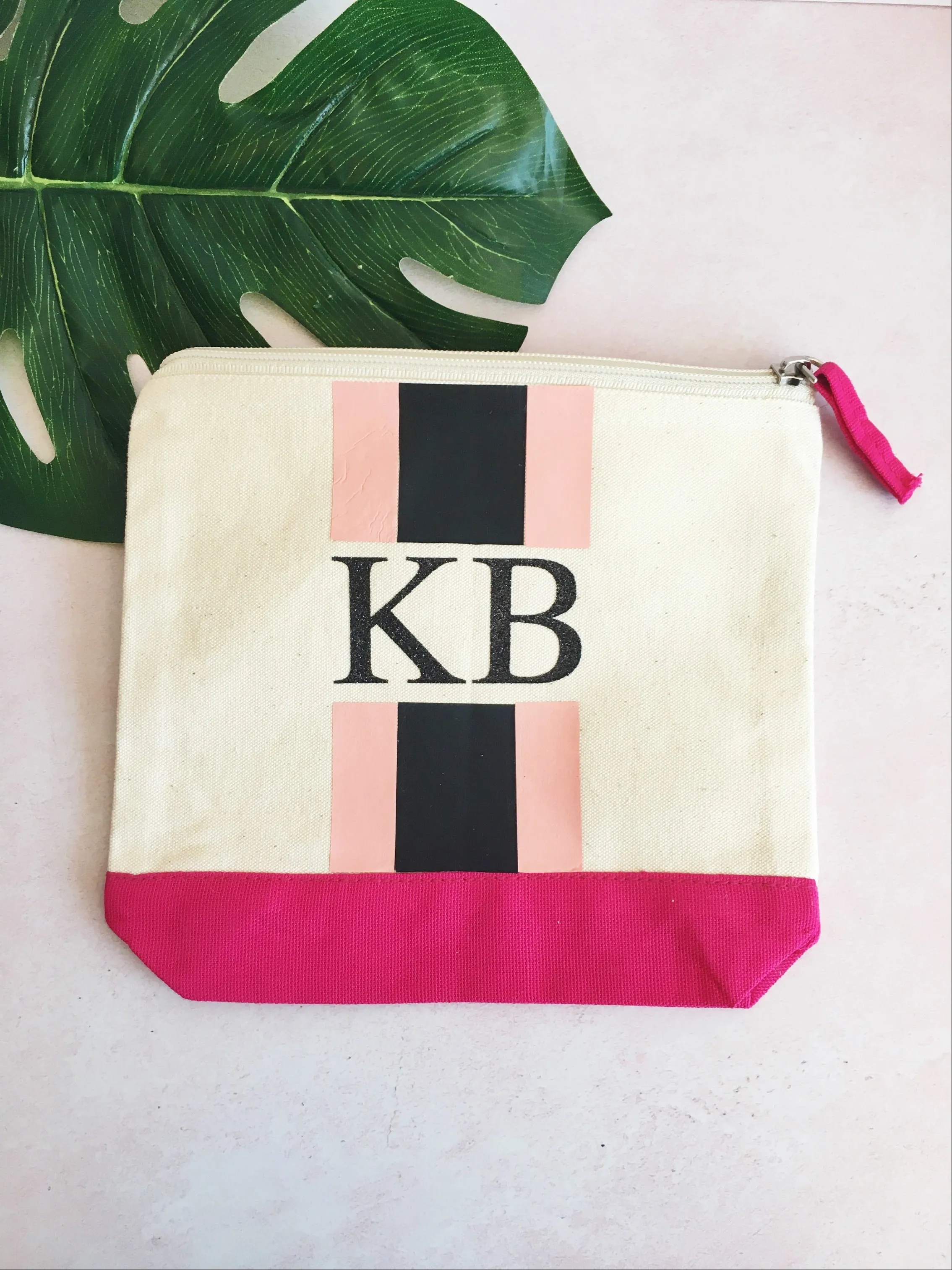 Colourblocked monogram Make up cosmetic bag