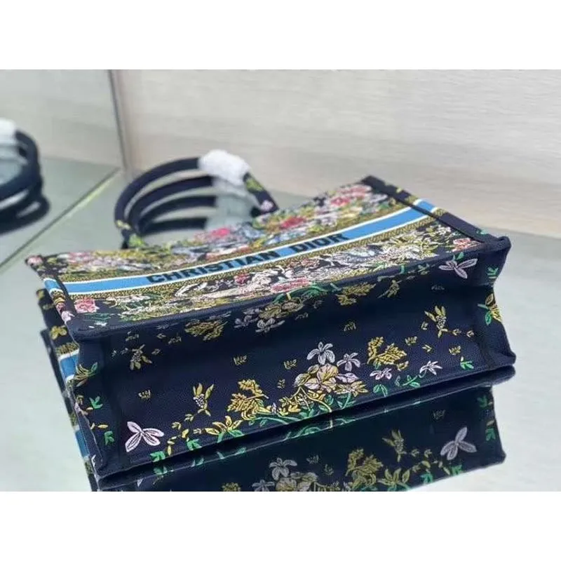 Dior Refined Book Tote BGMP1820 Curated collection