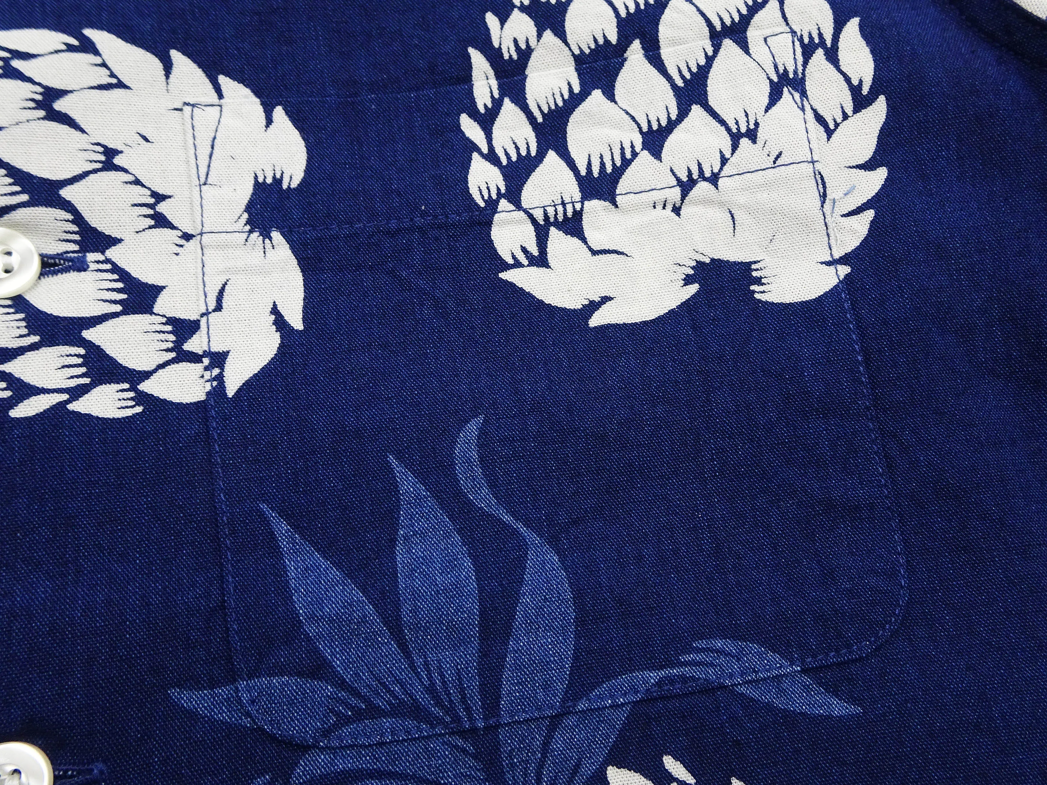 Duke Kahanamoku Cotton Hawaiian Shirt Men's 1950s Duke's Pineapple Print Reproduction Short-Sleeve Indigo Aloha Shirt DK39045 128 Navy-Blue