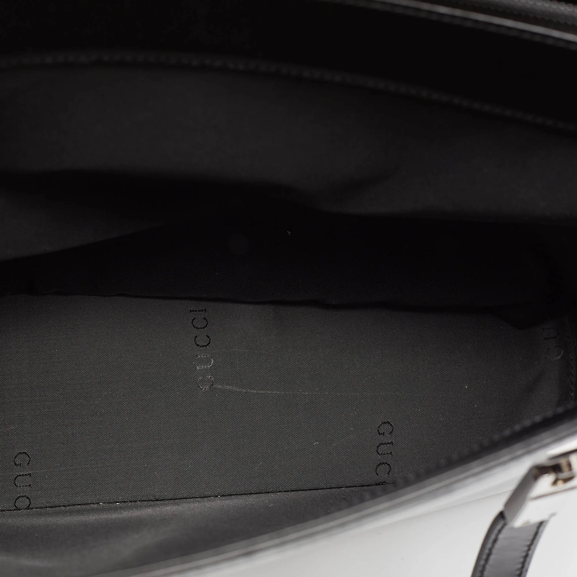 Gucci Black Glossy Leather Middle Zip Tote
