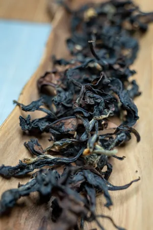Hawaiian Tea Summer 2023 "Black Garnet"