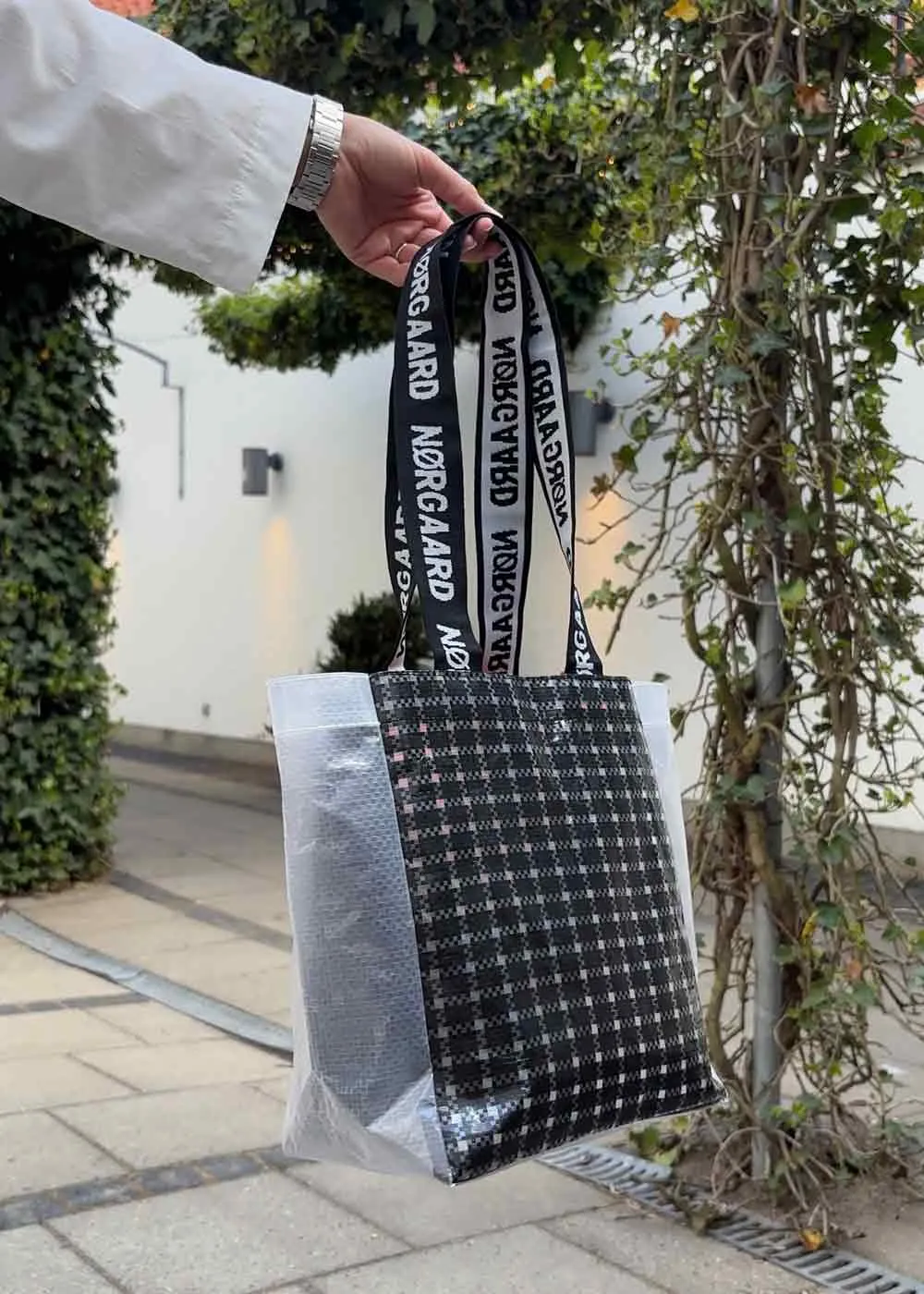 Laundrette mirca bag - Black / Transparent