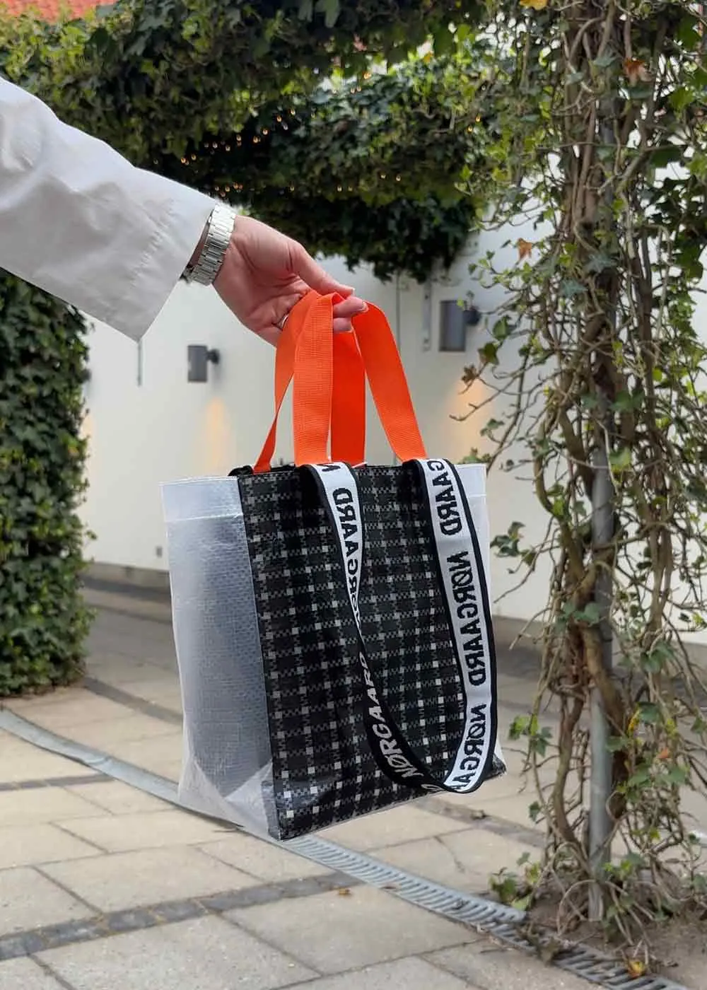 Laundrette mirca bag - Black / Transparent