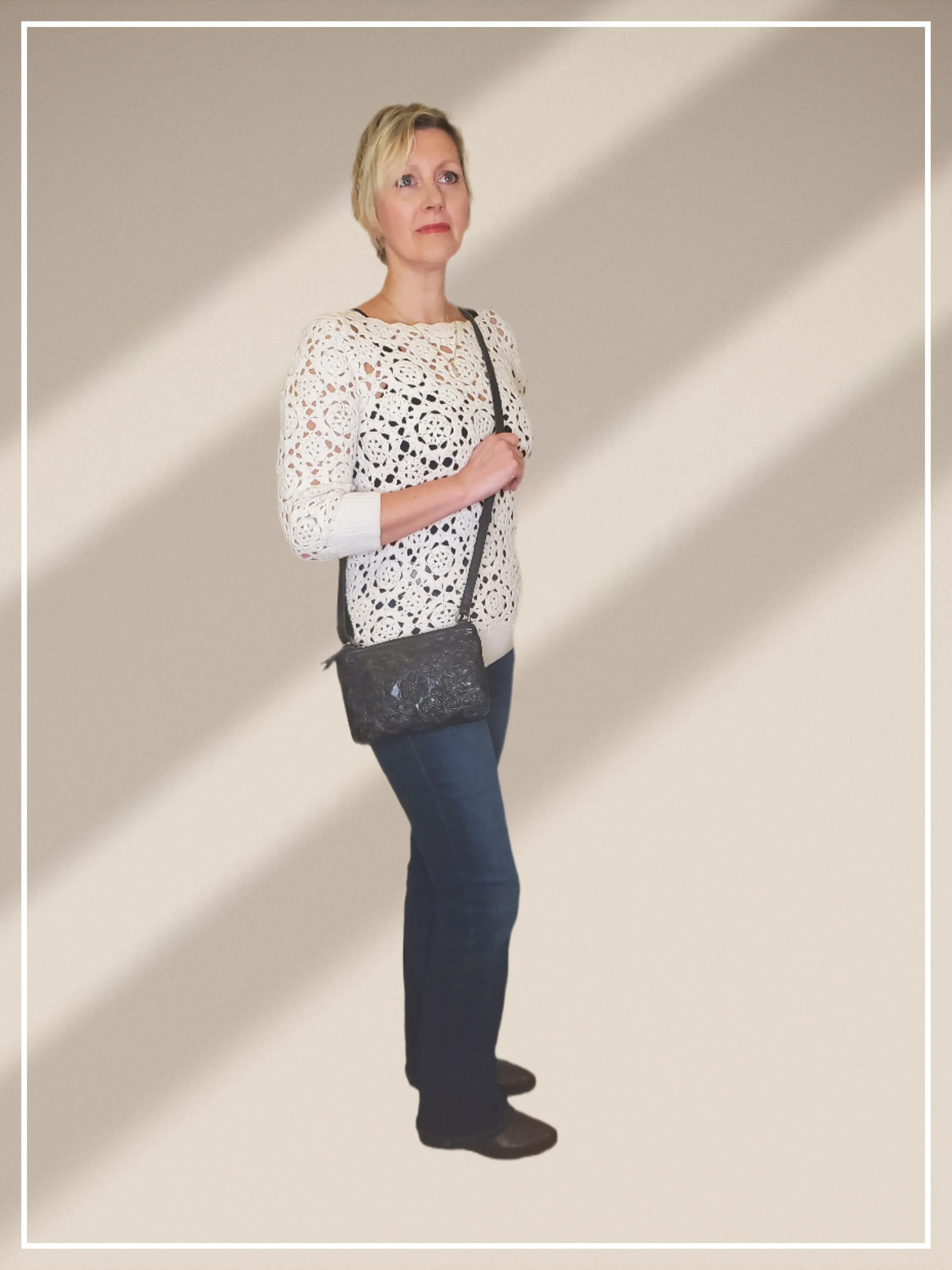 Multi Gusset Bag with Applique Design - Royale Leather 'Kensington'