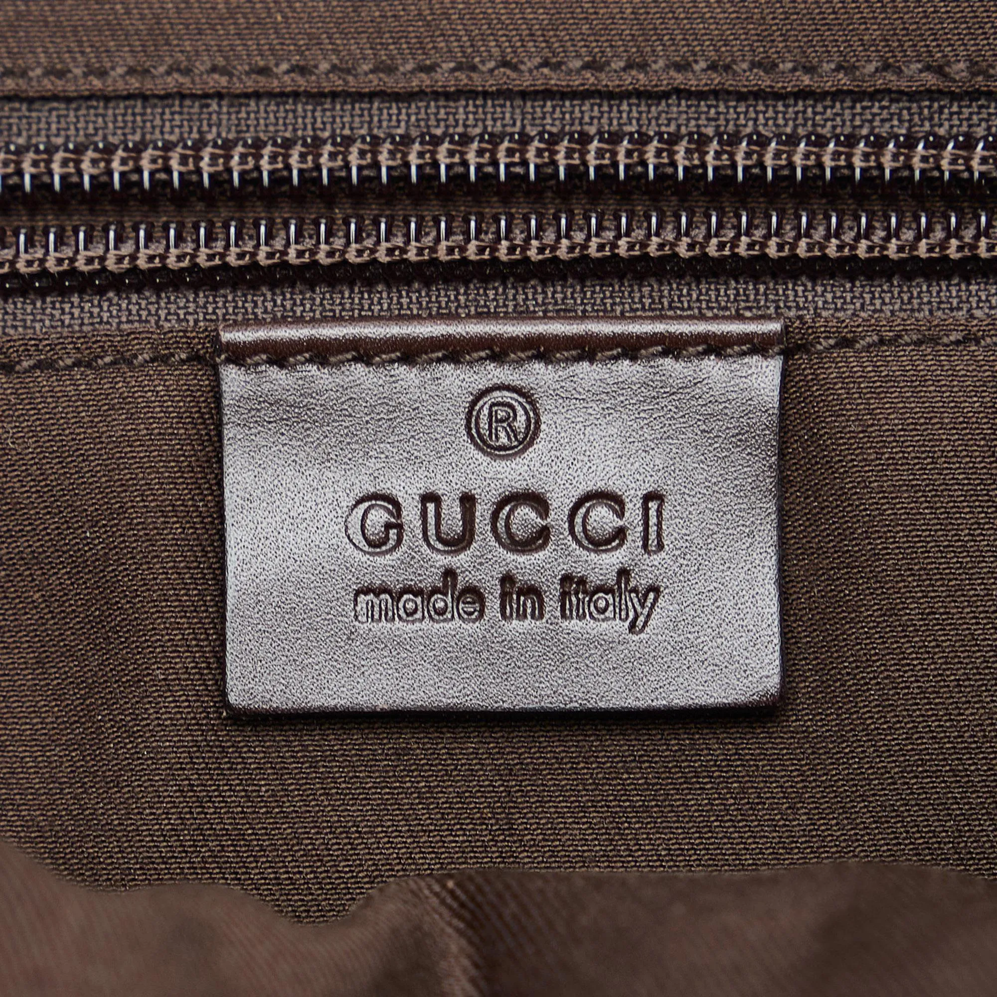Refined High-capacity (SHG-87k0HK) GG Crossbody Canvas Gucci