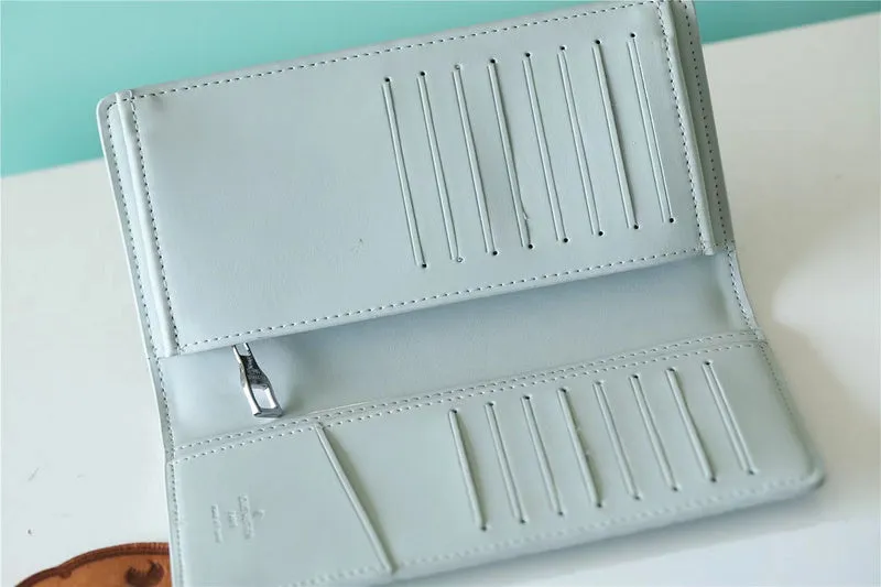  Refined Ready-made Vuittons - Franco Louis 10526 - Shops