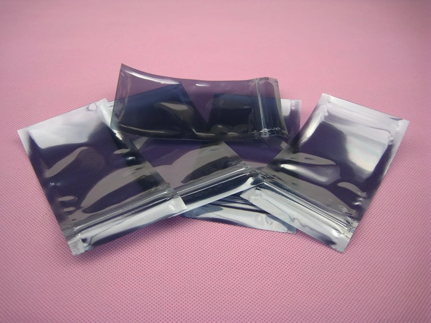 TOJYXSY 500 Pieces Antistatic Zipper Bags Inner Size 1.5 x 2.8 Inch (4x7cm) Electronic Device Laptop Cases Shielding Packing Pouches