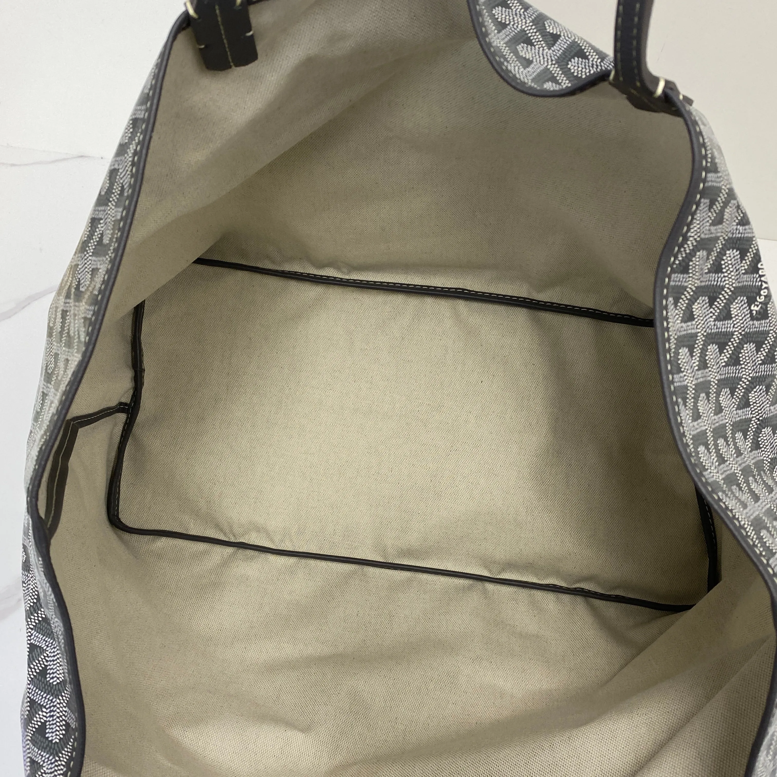 Tote Louis Goyard Customer satisfaction Rapid issue resolution GM Saint